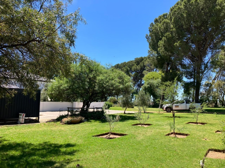 5 Bedroom Property for Sale in Kellys View Free State